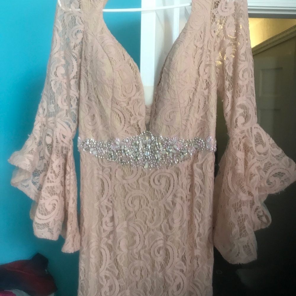 Dress - Picture 2 of 5